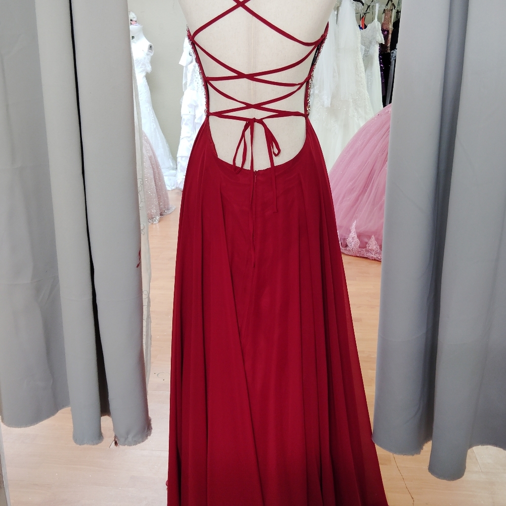 Prom/bridesmaid - Picture 2 of 2